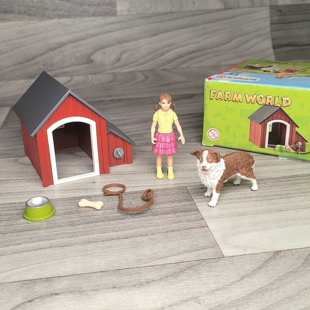 Schleich FARM WORLD #42376 Dog Kennel Australian Shepherd Playset